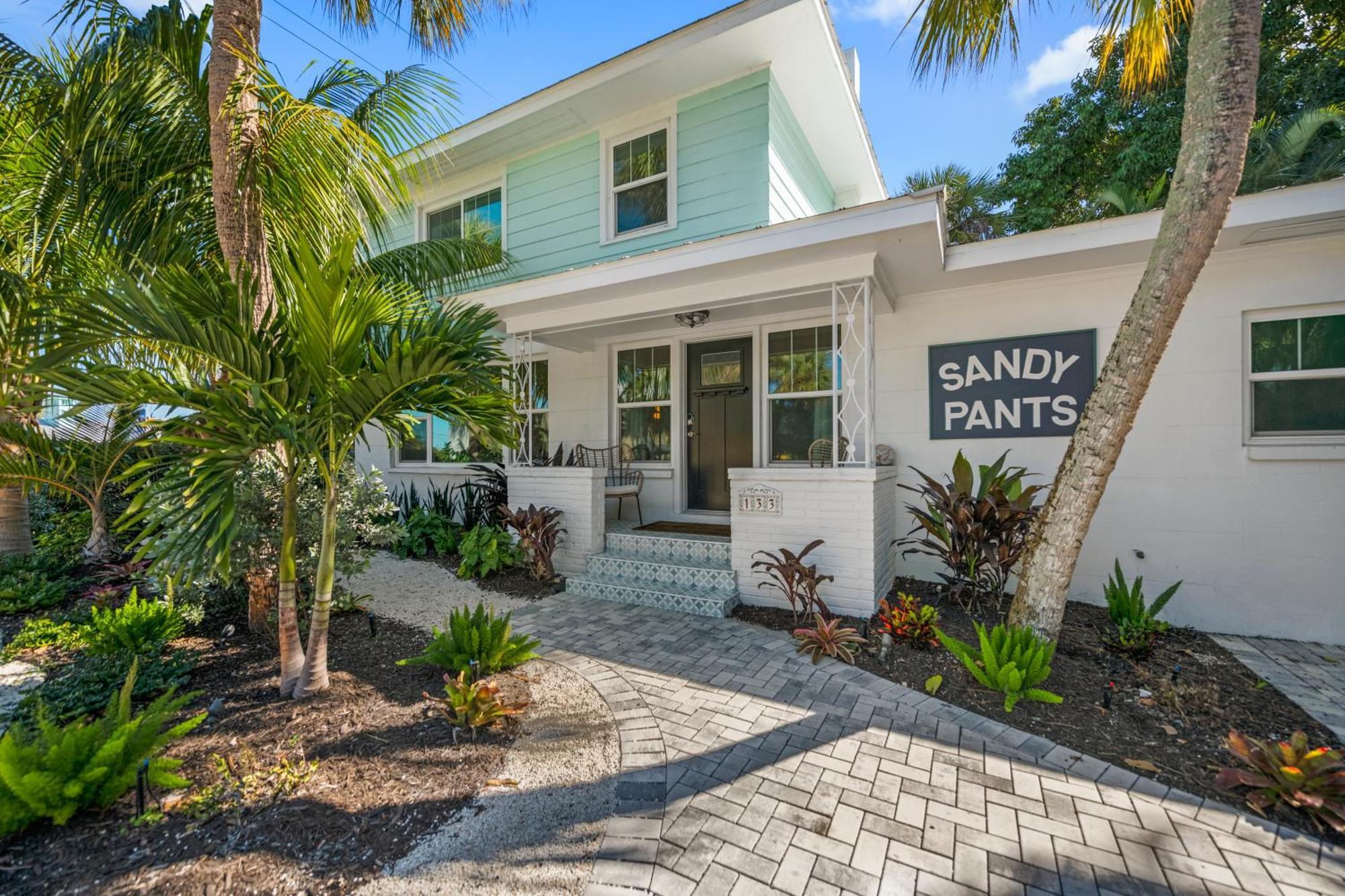 Sandy Pants - Designer Beach Chic Home Steps To Beach Backyard Oasis W Heated Pool Anna Maria Esterno foto
