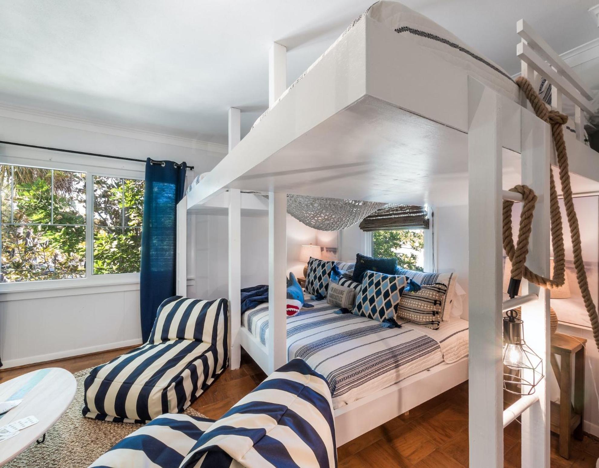 Sandy Pants - Designer Beach Chic Home Steps To Beach Backyard Oasis W Heated Pool Anna Maria Esterno foto